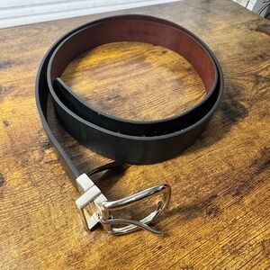 Torrid Women Size 4 Black Reversible‎ Swivel Buckle Belt